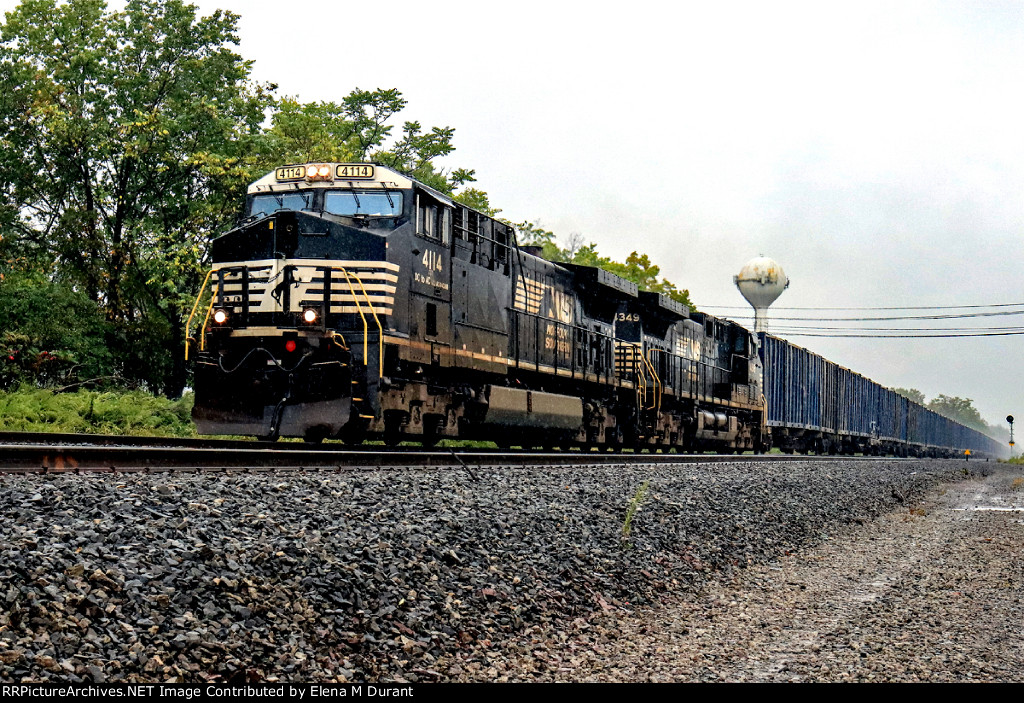 NS 4114 on 62V